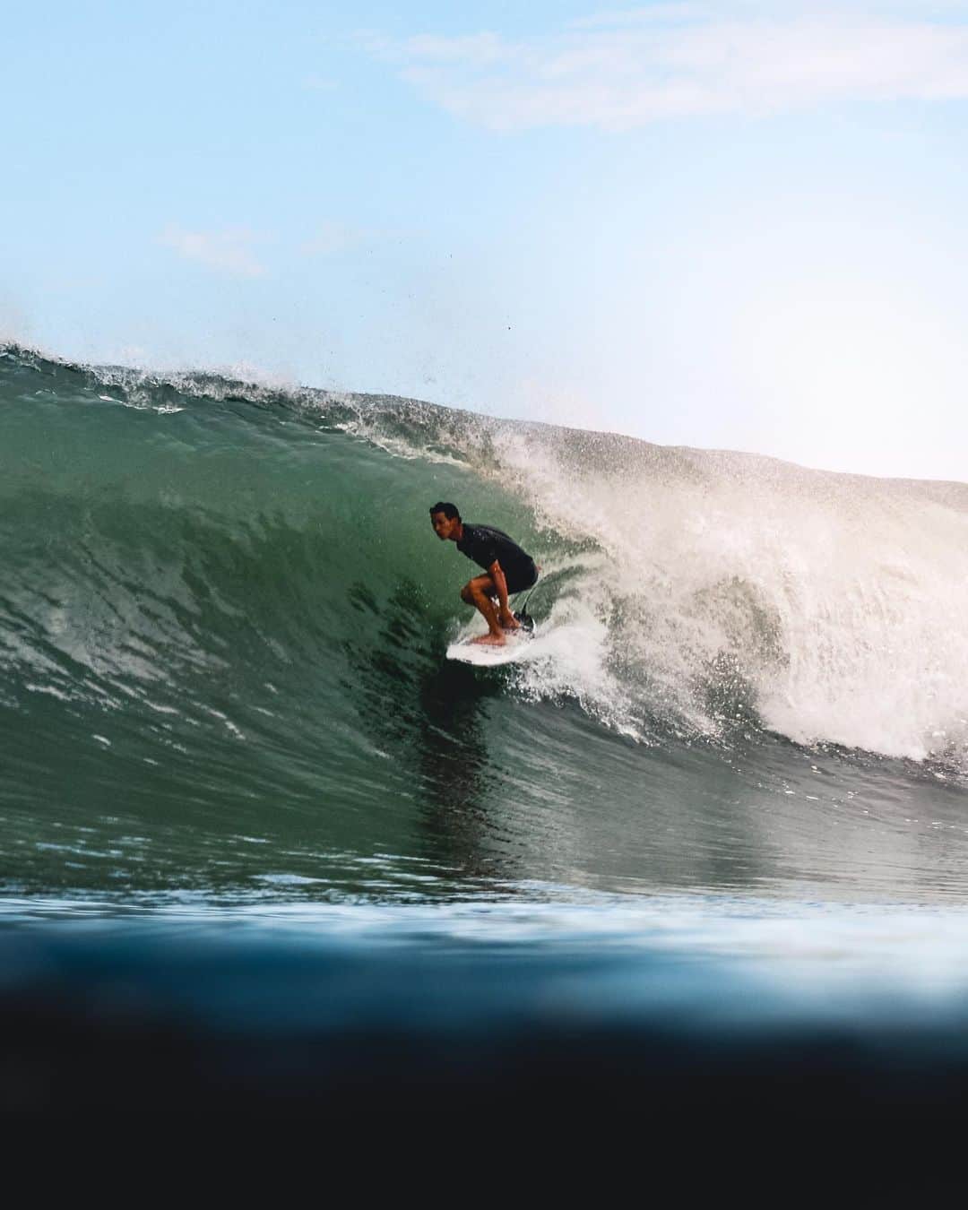 山中海輝のインスタグラム：「Two camera angles. thank you for the shot!! 1. @bali_surf_vision  2. @junior.enomoto」