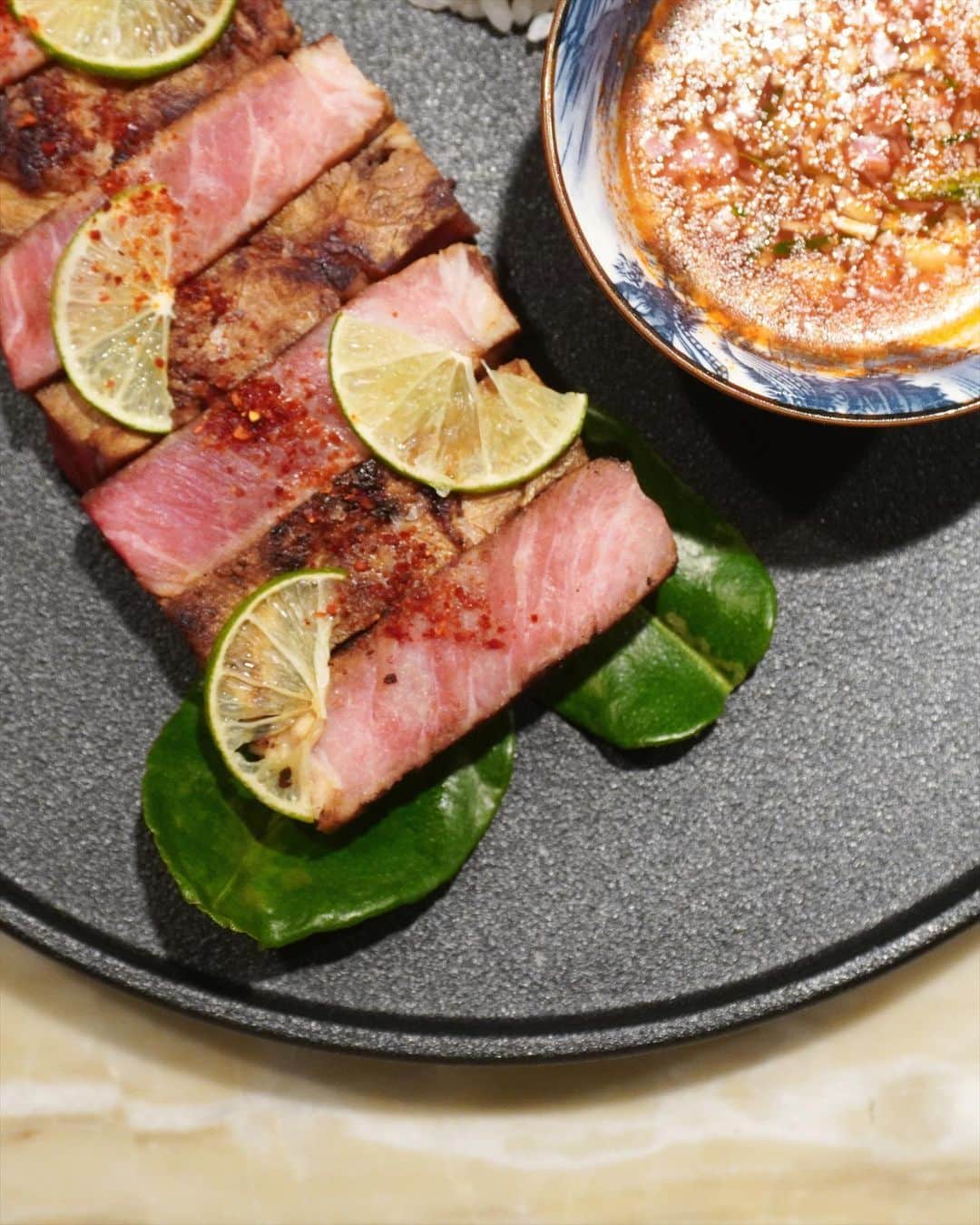 Moanna S.さんのインスタグラム写真 - (Moanna S.Instagram)「Look what I just made!👩🏻‍🍳  Jkjk -Celebrity chef @kitmakattack has created a range of dishes highlighting sustainable #EuropeanQuality pork from Denmark - Grilled lemongrass pork chop, Japanese miso tonkatsu, Korean sweet & spicy pork ribs, Baked pork loin with truffle sauce - all available at Test Kitchen!  Get your fill of delicious #EuropeanPork from Test Kitchen professional chefs by ordering through Foodpanda now! 🍖  Address: Shop 3, Kwan Yick Building Phase 3, 158A Connaught Road West, Sai Ying Pun.  #DanishPork #EuropeanPork #EuropeanQuality」12月4日 0時08分 - moannaxdessire
