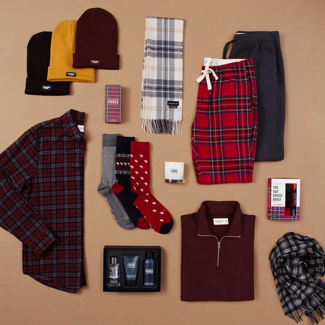 Abercrombie & Fitchさんのインスタグラム写真 - (Abercrombie & FitchInstagram)「⌛️ We’re about to wrap this up! Order with standard shipping to get it in the US by December 25—limited time only. #abercrombiemens」12月4日 0時00分 - abercrombie