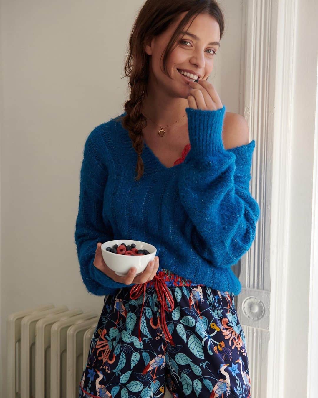 Anthropologieさんのインスタグラム写真 - (AnthropologieInstagram)「👆 When your PJs are this pretty, you *have* to wear them all day 💙 (link in bio to shop)」12月4日 0時01分 - anthropologie
