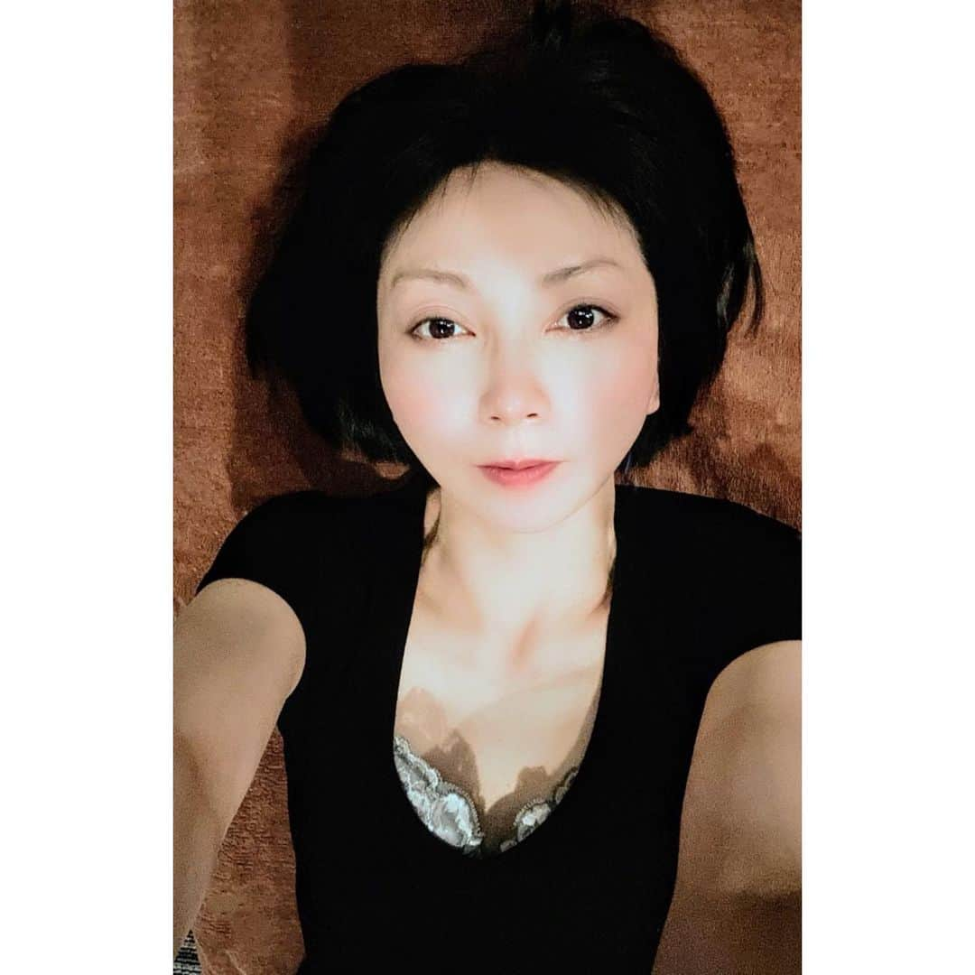 井川ちさと（新尾きり子）のインスタグラム：「🎈🎈We Are Never Die❤❤﻿  💋はめ撮り후우~~🌹」