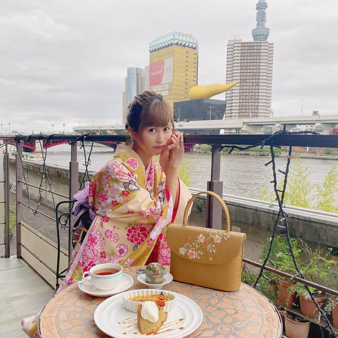 金澤有希さんのインスタグラム写真 - (金澤有希Instagram)「・ かなり前にはなりますが 夏モデルを務めさせて頂いた 浅草愛和服さんのお着物を借りて カフェしてきました🧁 ・ 綺麗なお着物を着て スカイツリーと隅田川を眺めながらのカフェは、最高でした！！ ・ ・ #浅草カフェ #東京カフェ #カフェ好きな人と繋がりたい #カフェスタグラム #着物 #着物ヘア #着物レンタル #浅草食べ歩き #浅草グルメ #浅草着物レンタル #浅草愛和服 #cafe #スカイツリー」12月4日 10時04分 - yuuki_kanazawa0501