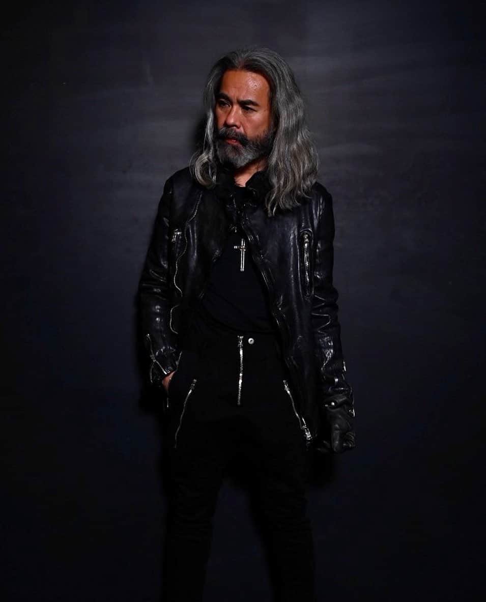 杉原勇武のインスタグラム：「展示会4日目❗️ BACKLASH x x incarnation． JPN calf  product dyeing． double neck Jacket．」