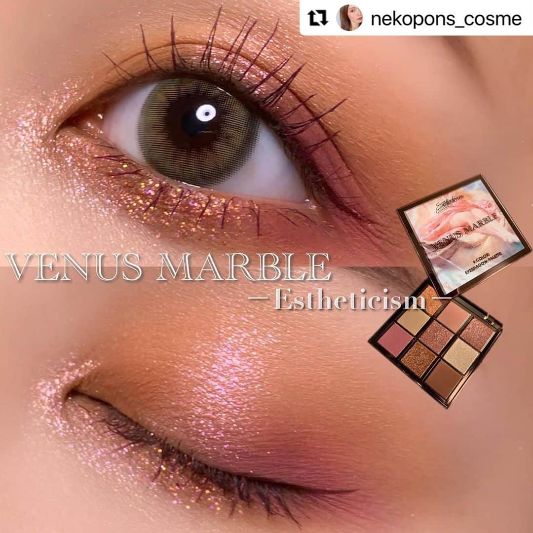 モテビューティー公式さんのインスタグラム写真 - (モテビューティー公式Instagram)「#Repost @nekopons_cosme with @make_repost ・・・ #今日のメイク . . 今日は待ちに待った可愛いみーこちゃん(@xxm__81xx )とのリンク❤️ みこたんお待たせしてごめんね🥺🙏 . . ✔️#venusemarble ▫️#estheticism . . 今回ピンクは目尻のみにいれました♡ 真ん中のギラギララメはやっぱり外せなくて黒目下に🧚‍♀️🌸 アイライナーはUZUのバーガンディーに、マスカラはヒロインメイクのモーヴピンクです☺️ . . カラコンは @motecon_official さんの超アッシュグリーン🤩 @colorcon_plus . . みーこちゃんのメイクすごく楽しみ🥺💓✨ 目の形も好きすぎるし色の合わせ方も好き💋 今日はありがとう〜♡ . . #今日のメイク #アイメイク #motd #カラコン #カラコン通販 #カラコン着画 #眼妆 #眼影 #化妆 #메이크업 #아이메이크업 #アイメイク手順 #メイクプロセス #メイクレシピ #ヴィーナスマーブル #中国コスメ」12月4日 10時56分 - motecon_official