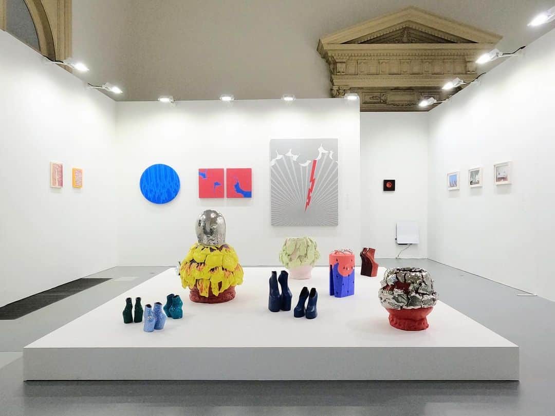 のインスタグラム：「🎨アートフェア🎨﻿ 「artKYOTO 2020」﻿ 2020年12月4日（金）− 12月6日（日）﻿ 京都国立博物館 明治古都館﻿ ﻿ -﻿ ﻿ この度、KOSAKU KANECHIKAは、京都の京都国立博物館 明治古都館で開催されるアートフェア「artKYOTO 2020 〜History in Action Festival〜」に出展いたします。 ﻿ ﻿ 本展では、青木豊、沖潤子、桑田卓郎、佐藤允、鈴木親、舘鼻則孝、fumiko imanoの作品を展示いたします。 ﻿ 皆様のご来場をお待ちしております。 ﻿ ﻿ 会場：﻿ 京都国立博物館﻿ 明治古都館・茶室﻿ 605-0931 京都府京都市東山区茶屋町527 ﻿ ﻿ 開催日時： ﻿ 12月3日（木）御招待客のみ ﻿ 12月4日（金）12:00 - 19:00 ﻿ 12月5日（土）12:00 - 19:00 ﻿ 12月6日（日）11:00 - 16:00 ﻿ ﻿ ブース： ﻿ 9﻿ ﻿ 出展作家：﻿ 青木豊、沖潤子、桑田卓郎、佐藤允、鈴木親、舘鼻則孝、fumiko imano」