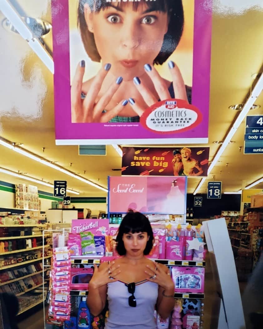 コンスタンス・ジマーのインスタグラム：「#tbt 1997 to my dad making me pose below the poster of me and making me make the same face!」