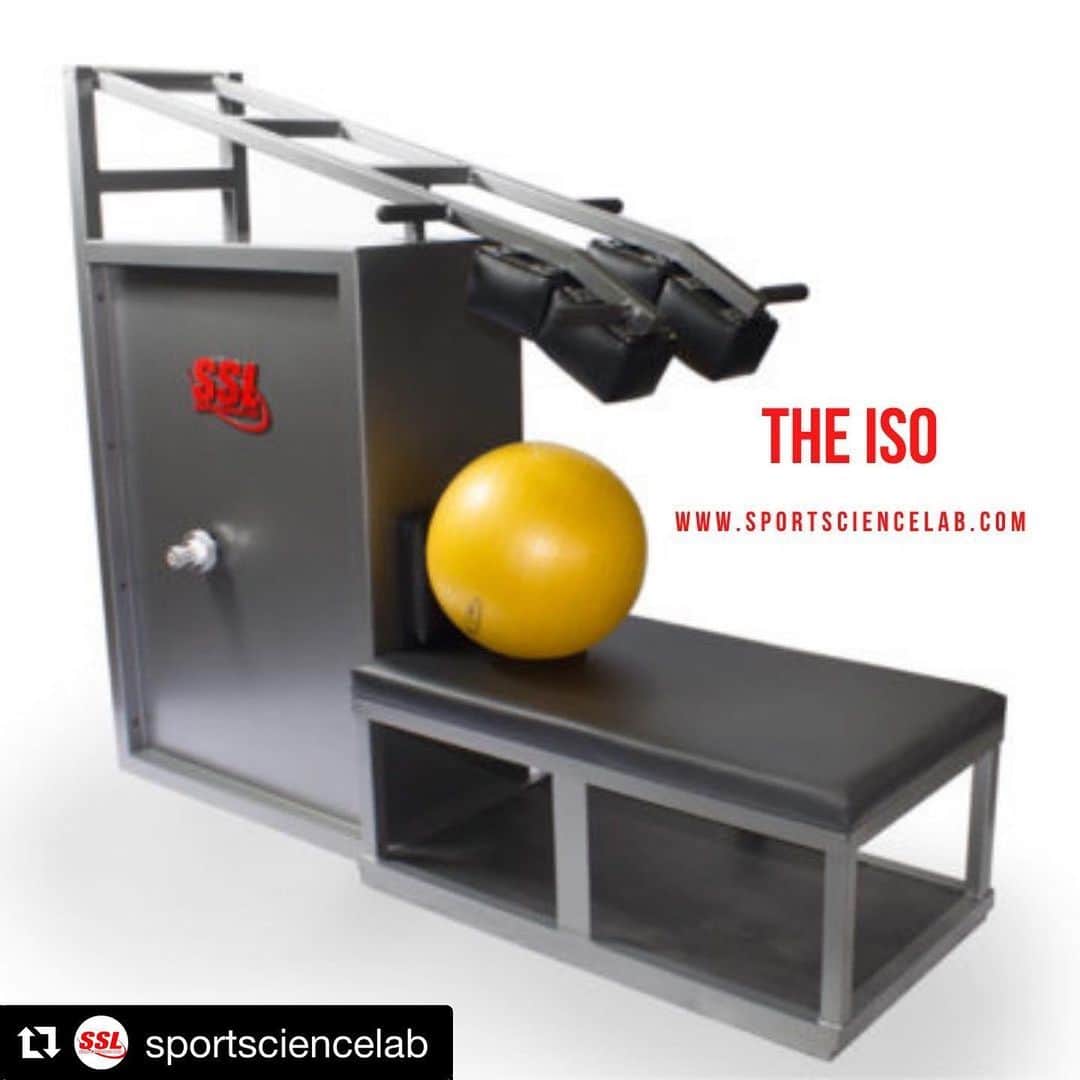 ミゲール・コットのインスタグラム：「Best system ever ! #GavinMcMillan much ❤️ and respect 🙏🏼 always #Repost @sportsciencelab ・・・ The ISO. Isoinertial resistance generated by flywheel allows for training and rehabilitation of athletes of all ages! Visit www.sportsciencelab.com for more information regarding the development and use of this piece of equipment.」