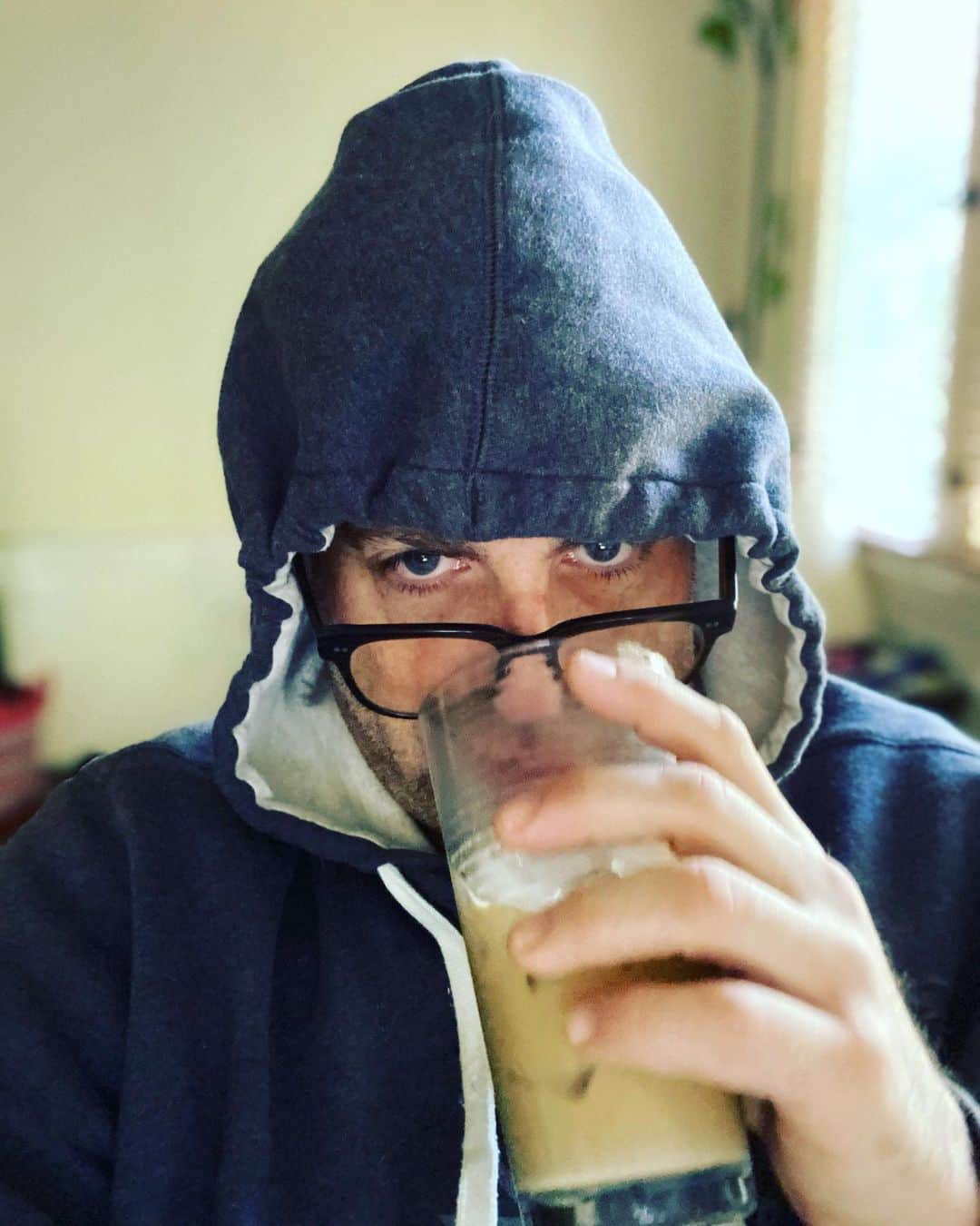 ポール・アデルスタインのインスタグラム：「Everything’s fine.」