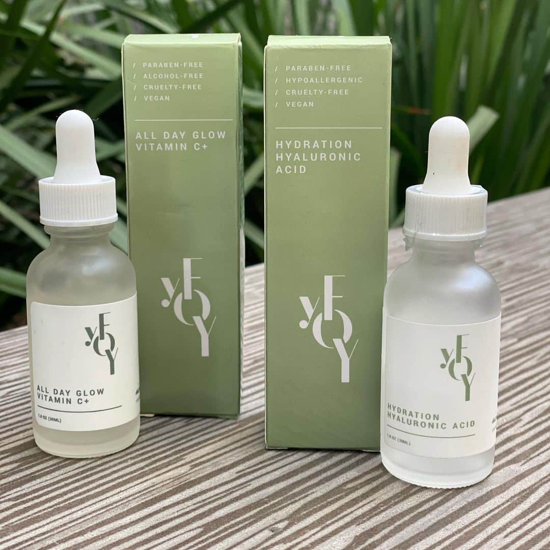 ニコール・ミッチェル・マーフィーのインスタグラム：「Thank you for all the love and support on my skincare line YFOY. The goal was clean, affordable, and effective products that are beautiful to look at!   Can’t wait for you to see all the exciting things we have to come!   Let me know what you want us to release next?  Follow @yfoyshop  #yfoy #everydayconfidence  #skincare #beautifulskin」