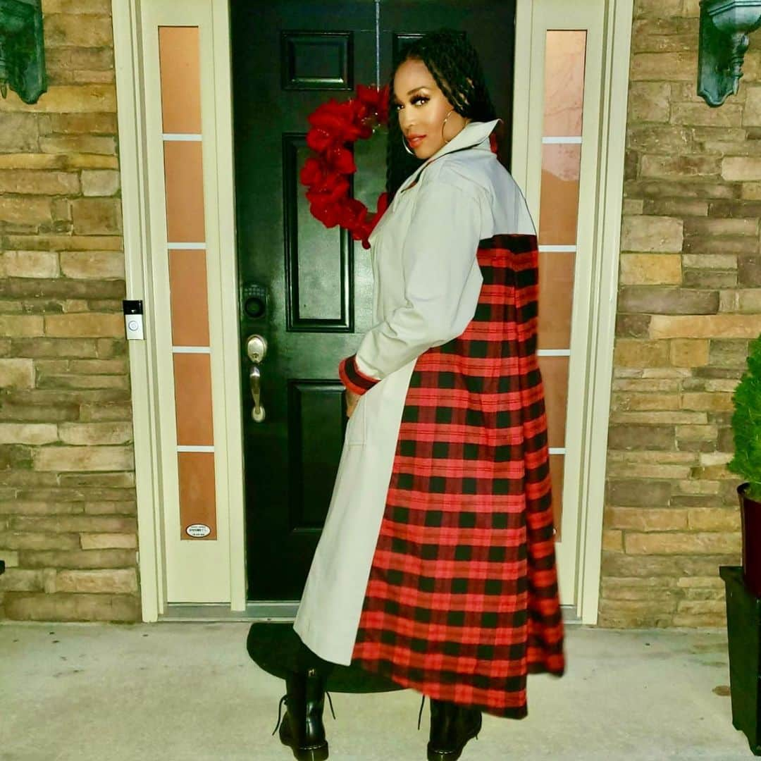 ミミ・ファウストさんのインスタグラム写真 - (ミミ・ファウストInstagram)「Sometimes you gotta go in the trenches...😉 #backtothecold」12月4日 3時43分 - mimifaust