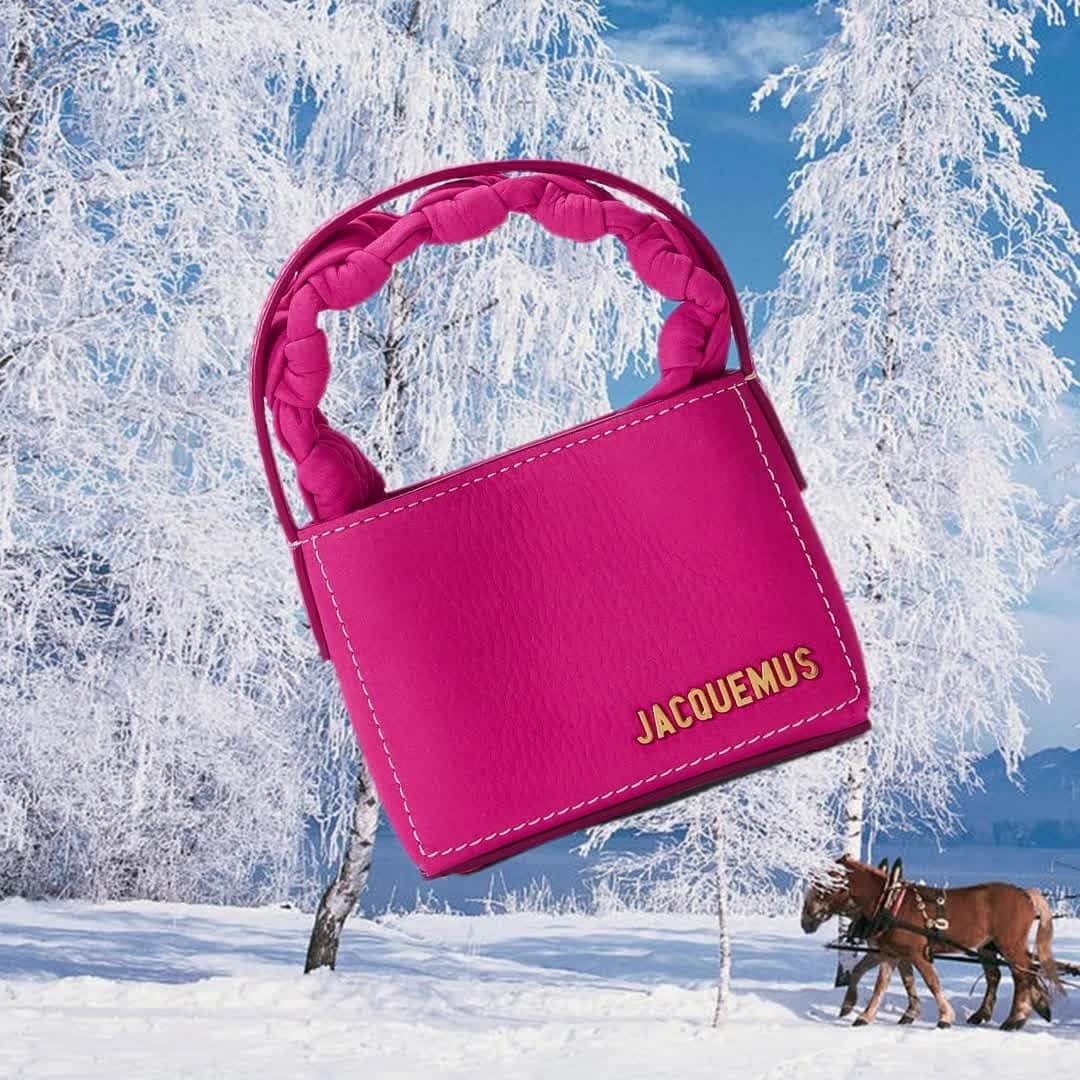 エルエヌシーシーのインスタグラム：「LN-CC continues to celebrate unusual traditions and folktales from around the globe for our Christmas GIft Oddity. Austrian legend says that Saint Nicholas' evil counterpart Krampus would roam the streets, carrying chains and a basket for abducting especially bad children. Deep within Krampus' lair, we present the ultimate bag edit, featuring Jacquemus, Issey Miyake, Simone Rocha, Burberry and Bottega Veneta.」
