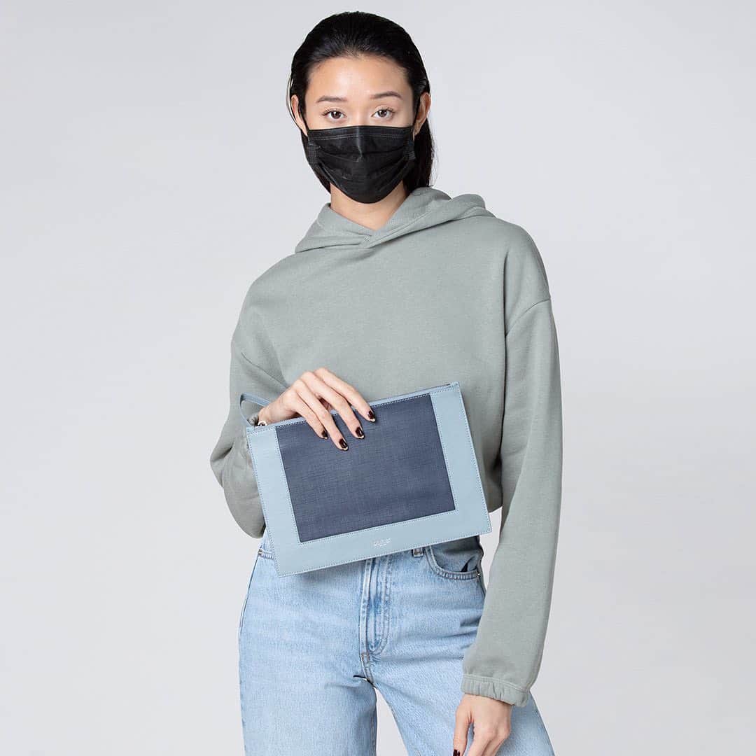 ボトキエのインスタグラム：「The most wonderful time of year? The 12 days of #botkiergiftmas, duh • kicking off with a buy one, get one free deal on this handy mask pouch • one for you, one for a friend. Done.」