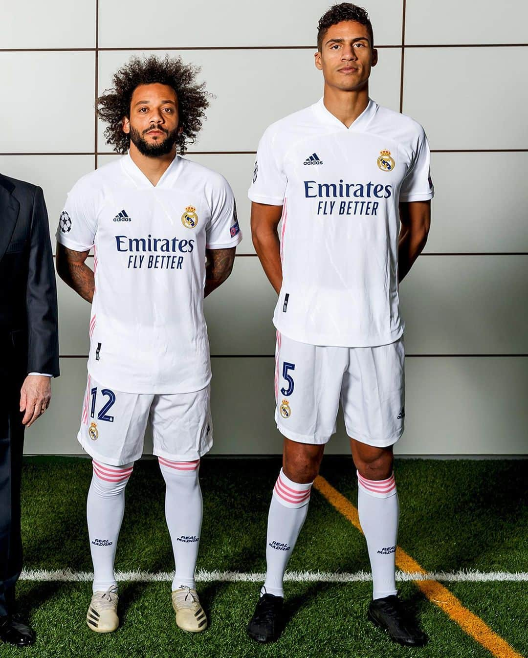 レアル・マドリードさんのインスタグラム写真 - (レアル・マドリードInstagram)「👊 Our 2020/21 captains with president Florentino Pérez! ©️ ¡Nuestros capitanes 2020/21 junto al presidente Florentino Pérez! #RealMadrid • #HalaMadrid」12月4日 4時33分 - realmadrid