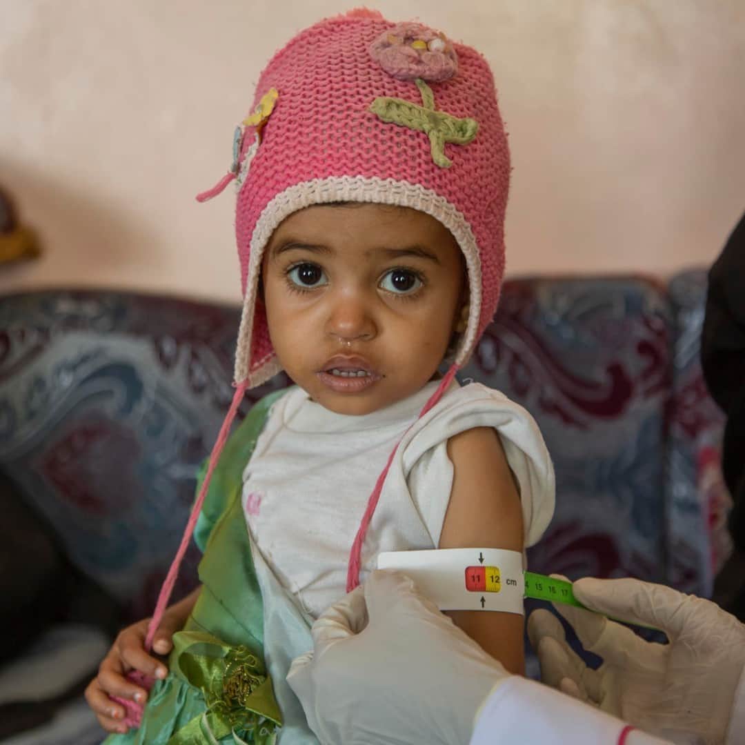 unicefさんのインスタグラム写真 - (unicefInstagram)「“The world cannot stand by as Yemen slips into famine and millions of vulnerable children and families go hungry. We have prevented famine in Yemen before and we should be able to prevent it again, with increased support and with unimpeded access to every child and family in need.” Statement on Yemen from UNICEF Executive Director, Henrietta. H. Fore with leaders of @worldfoodprogramme and @fao.  © UNICEF/UN0318650/Almahbashi」12月4日 4時55分 - unicef