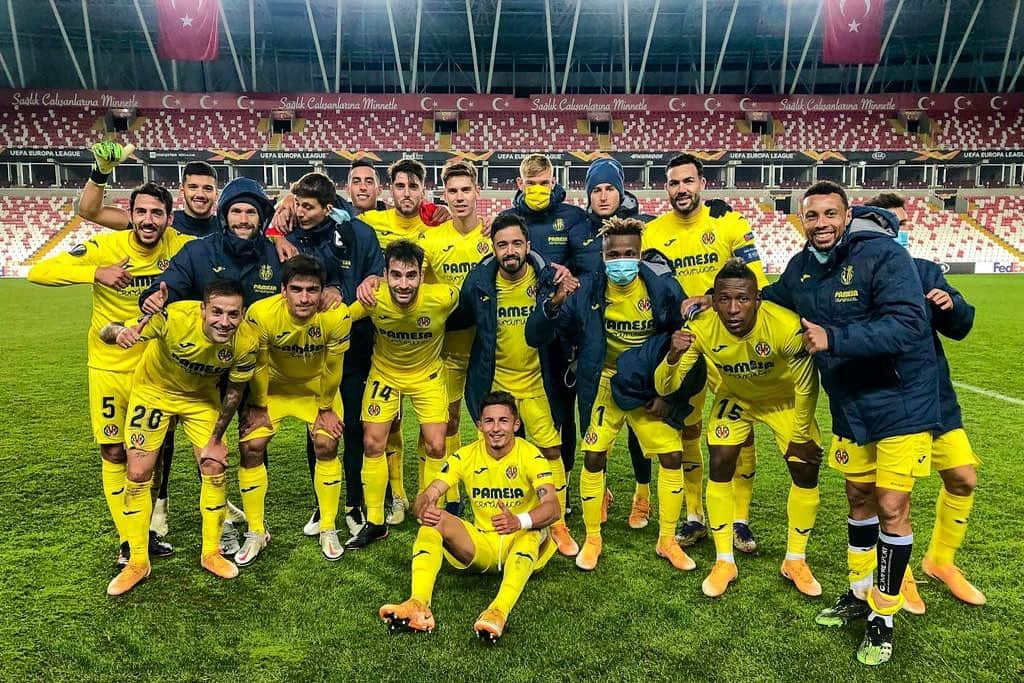 ヘロニモ・ルジのインスタグラム：「Objetivo cumplido : clasificación siendo primeros de grupo! Enorme trabajo de todos para seguir en una dinámica muy positiva ! Endavant 💪🏻💛 @villarrealcf」