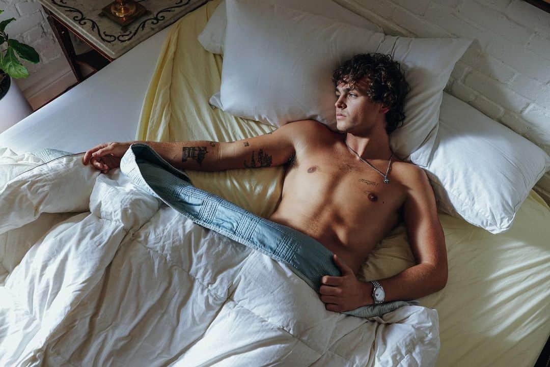 Jonahmaraisのインスタグラム：「baby we could turn back time... do it all over again」