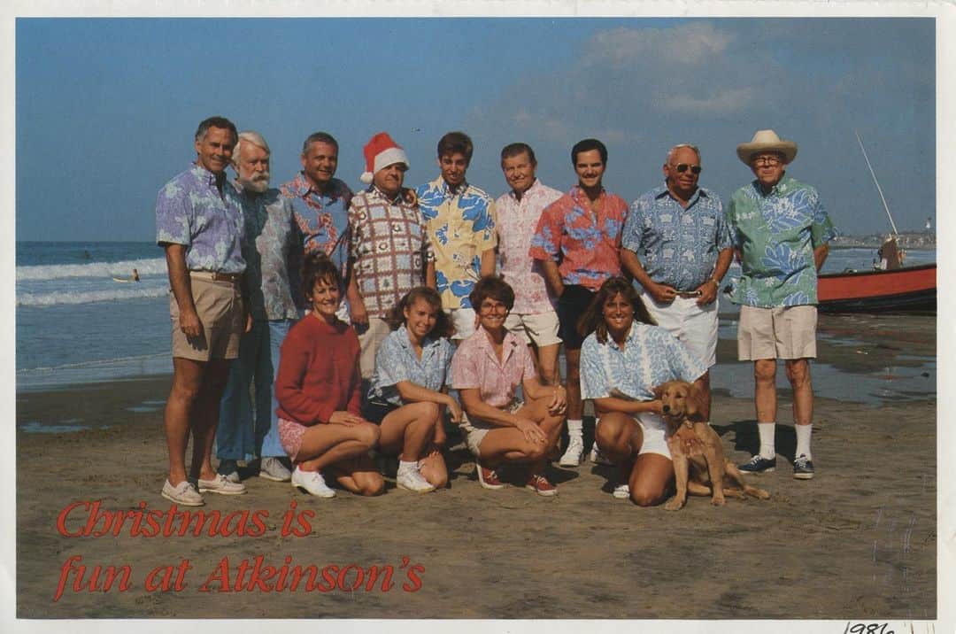 レインスプーナーのインスタグラム：「1986 Christmas card from Atkinson’s. If you zoom in you’ll likely recognize some of our most iconic prints. How many can you name?」