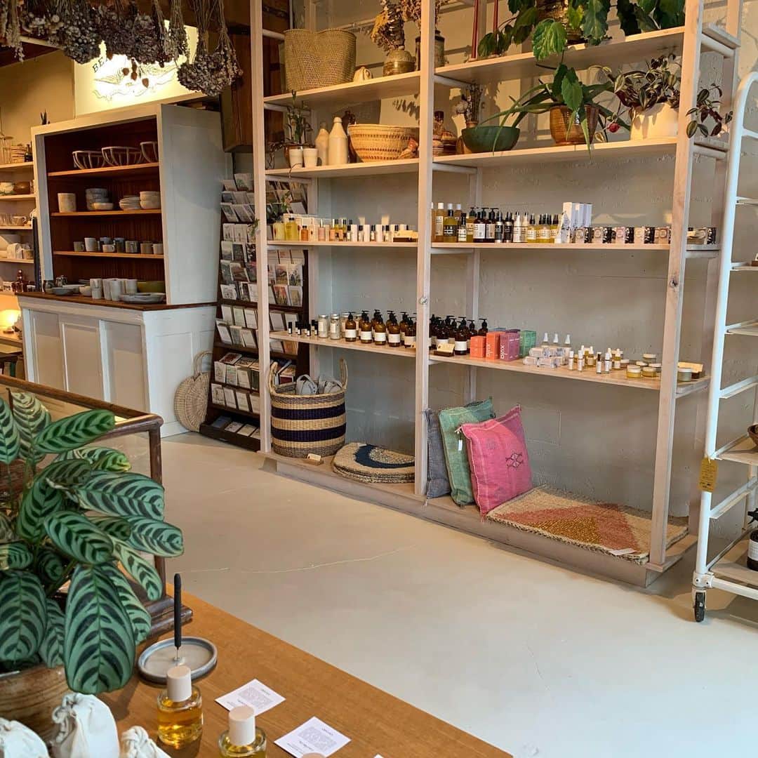 Beam & Anchorのインスタグラム：「Open today til 5 🌾」