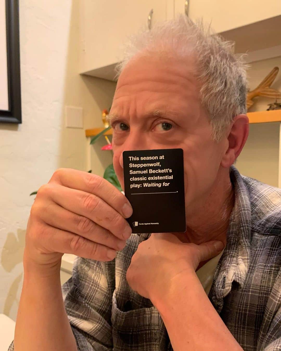 ジェフ・ペリーのインスタグラム：「My face after discovering that my beloved @steppenwolfthtr is in #cardsagainsthumanity 🤩🤩🤩👏👏👏 #tbt #thanksgiving #games #fun #steppenwolftheatre #family #familytime」