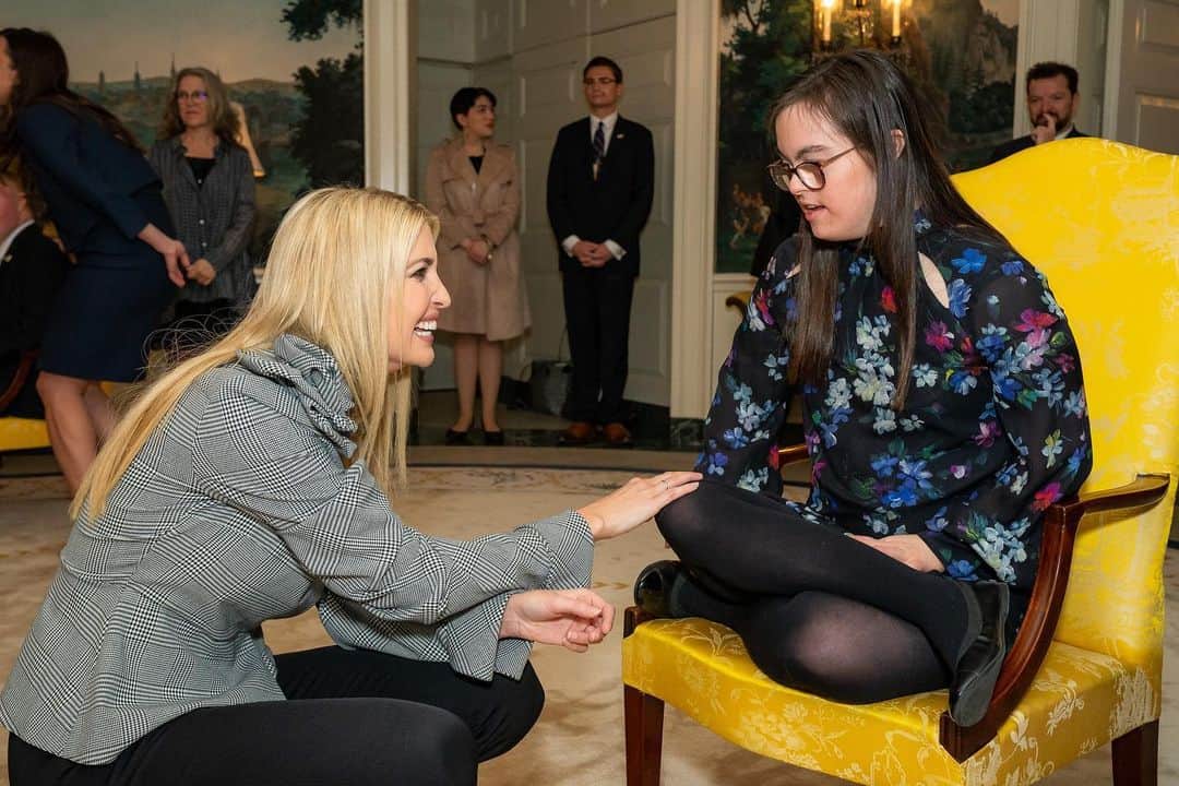 イヴァンカ・トランプのインスタグラム：「Today we celebrate International Day of Persons with Disabilities!   This Administration has worked to bridge gaps in our workforce by expanding apprenticeship programs, providing many Americans—including those differently abled—the opportunity to develop the skills and tools necessary to grow and thrive in innovative ways. #IDPD」