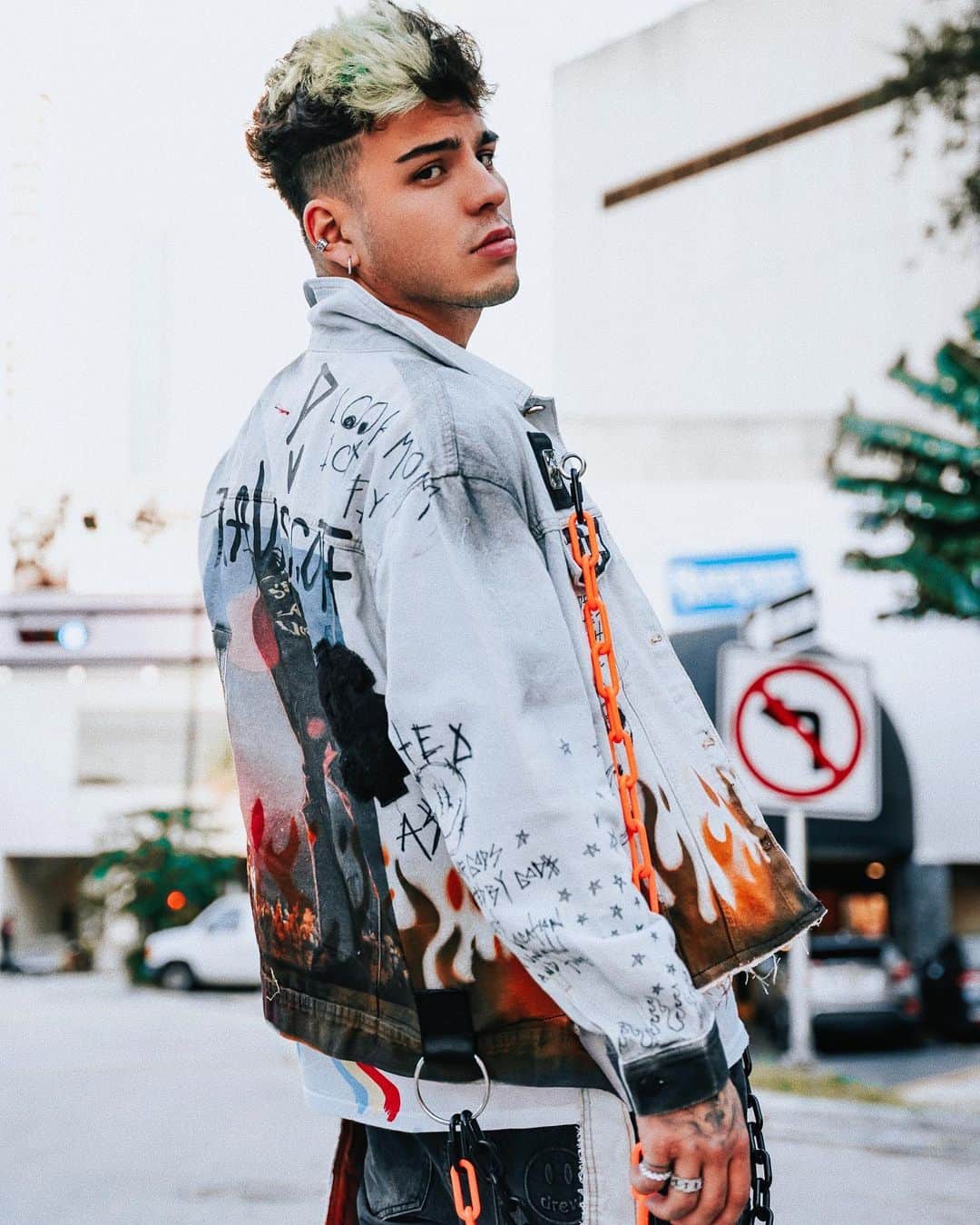 Sebastián Villalobosのインスタグラム：「con el corazón en los sueños 🔥」