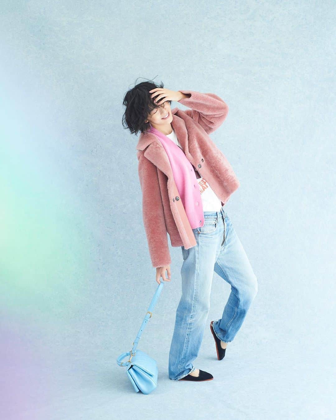 花盛友里のインスタグラム：「Shooting for @veryweb.jp   着たい服ばかりで楽しかったー買い物したいなぁ、けど買い物に行くと特に欲しいものがないもんだよなぁー。」