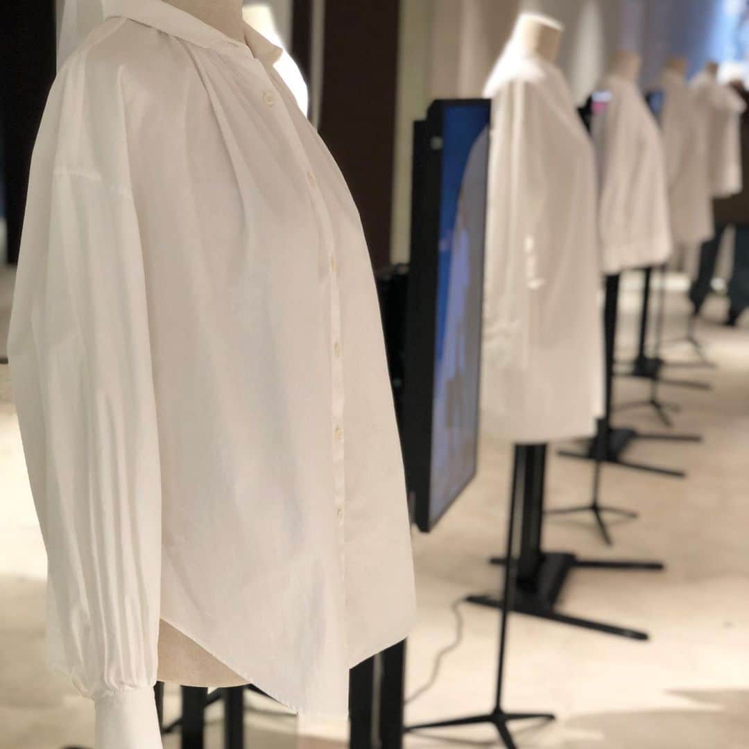 yukoさんのインスタグラム写真 - (yukoInstagram)「2020.12.4   @newans.official 2021 SS展示会へ🌸 白シャツ・綺麗なカラーシャツの種類が豊富で、思わず春はシャツが着たくなったよ😂 お手頃価格でクオリティが高いのも魅力的✨  春ニットも充実していて、リラクシーなリブニットのセットアップを試着🐻🍊 ついついリラックスなアイテムに目がいってしまうのよね笑  #thisismynewlayer #ハッシュニュアンス #newans」12月4日 19時33分 - sa_youu