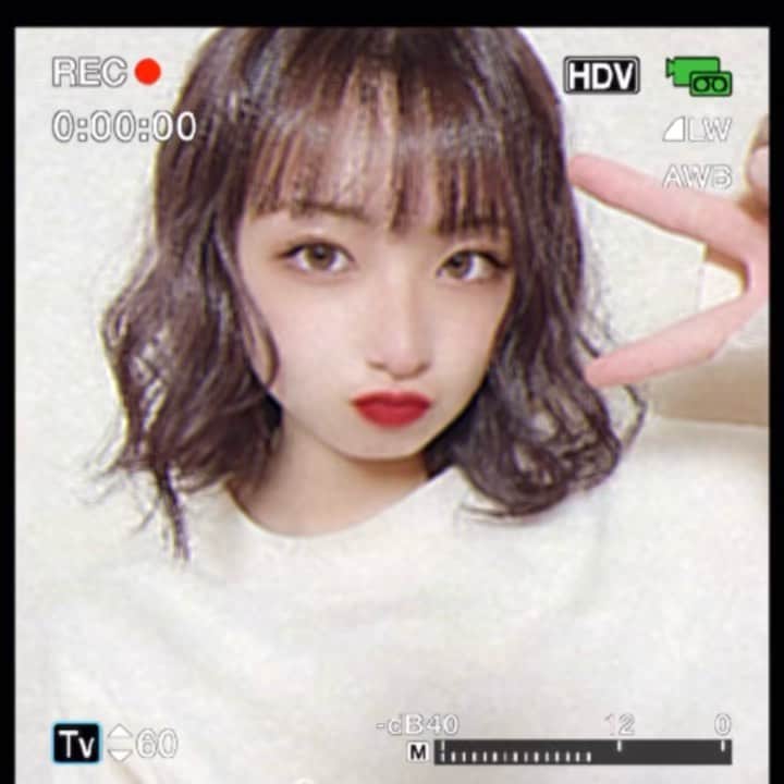 のインスタグラム：「可愛い(髪色の話)❤️」