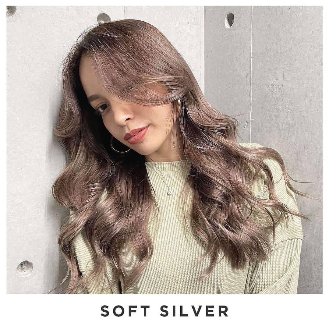 のインスタグラム：「《沈みを知らない柔らかsilver》 ペールラインの強みである“沈まない性質”を生かした薬剤選定です！ペールブルーも惜しみなく入れて柔らかく仕上げました✨  《レシピ》 ペールシルバー：ペールバイオレット：ペールブルー＝2：1：1 OXY 6%  Designed by @hanpen_redeal_0815」
