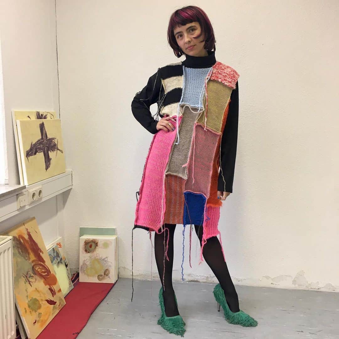のインスタグラム：「..unique knitted dresses... dress up in private.... #dressup #private #knittingmachine #knitting #knittersofinstagram #starstyling #mulackstrasse」