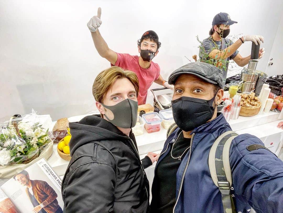 ダンテ・カーヴァーさんのインスタグラム写真 - (ダンテ・カーヴァーInstagram)「@setsukojuice PopUp was Great!! Thanks Again @kj0629 @supratokyo」12月4日 20時37分 - dantecarverofficial