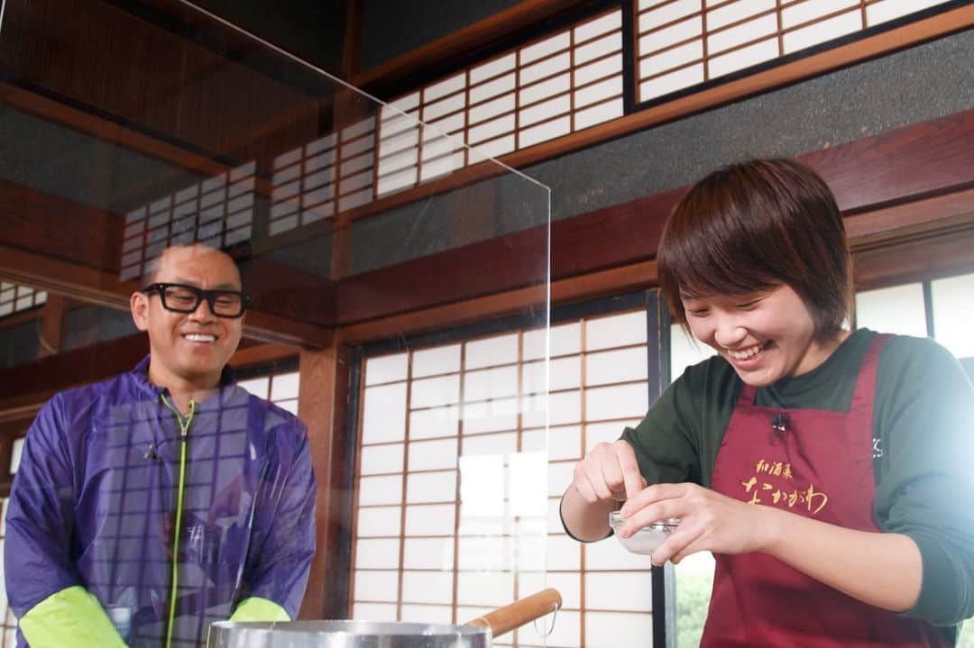 日本テレビ「満天☆青空レストラン」さんのインスタグラム写真 - (日本テレビ「満天☆青空レストラン」Instagram)「料理の撮影時は、﻿ いつも以上に笑顔になります！﻿ ﻿ 美味しい料理を作って下さる﻿ 皆様ありがとうございます！﻿ ﻿ ゲストは、森山未來さんです！﻿ ﻿ 明日放送です！﻿ ご覧下さい⭐️﻿ ﻿ #満天青空レストラン﻿ #青空レストラン ﻿ #青空 #青レス #満天 ﻿ #宮川大輔 #大ちゃん ﻿ #うまい﻿ #日テレ #日本テレビ﻿ #神奈川県#藤沢市﻿ #ロケ﻿ #アカカマス﻿ #森山未來」12月4日 12時04分 - aozora_official