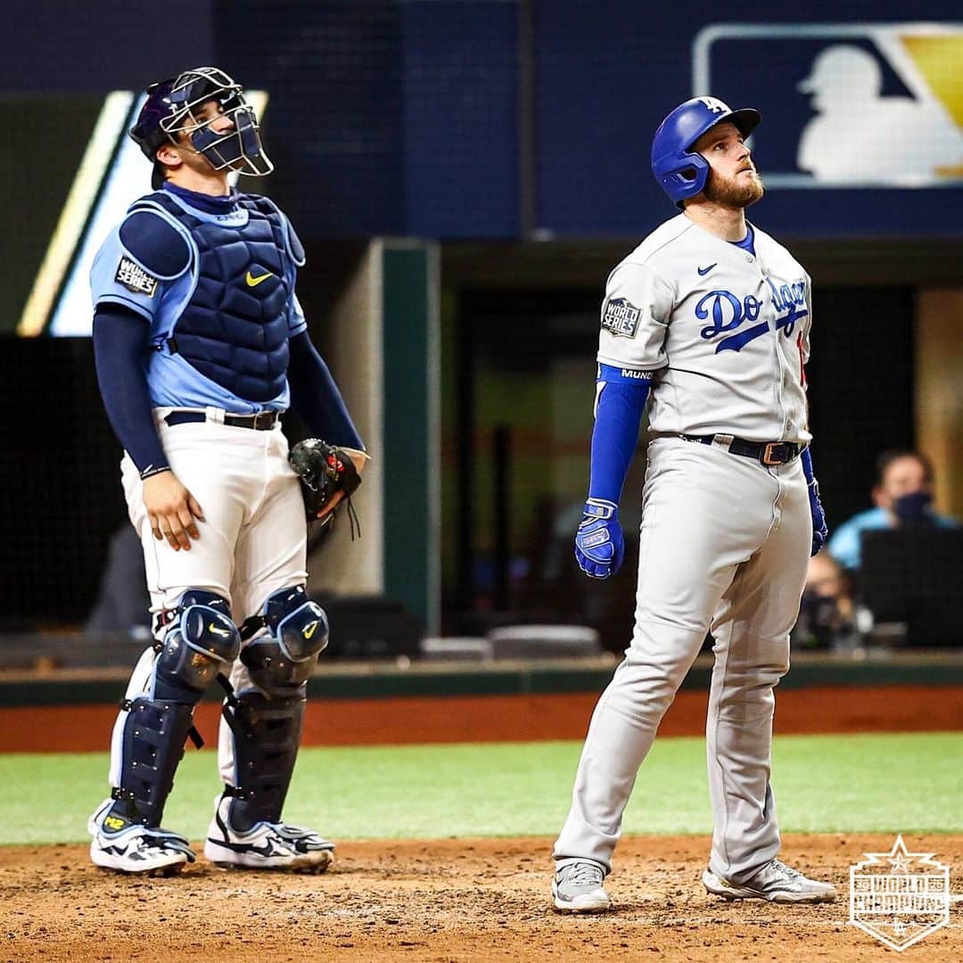 Los Angeles Dodgersさんのインスタグラム写真 - (Los Angeles DodgersInstagram)「They don’t call ‘em Champs for nothing. ⁣ ⁣ Here’s every homer the Dodgers hit this postseason.」12月4日 12時13分 - dodgers