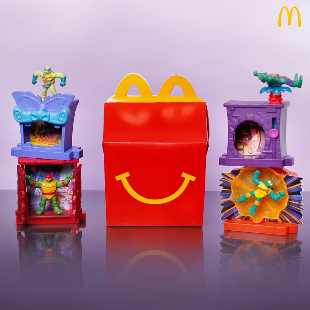 McDonald's Philippinesのインスタグラム：「Do you know that you can get these cool turtles and help a kid in need? Cowabunga! With each Happy Meal you buy, we are donating a book or a toy to kids affected by Typhoon Rolly and Ulysses. So get one now starting at Php 90. Order here via McDelivery.  Tag the biggest Teenage Mutant Ninja Turtle fan you know!」