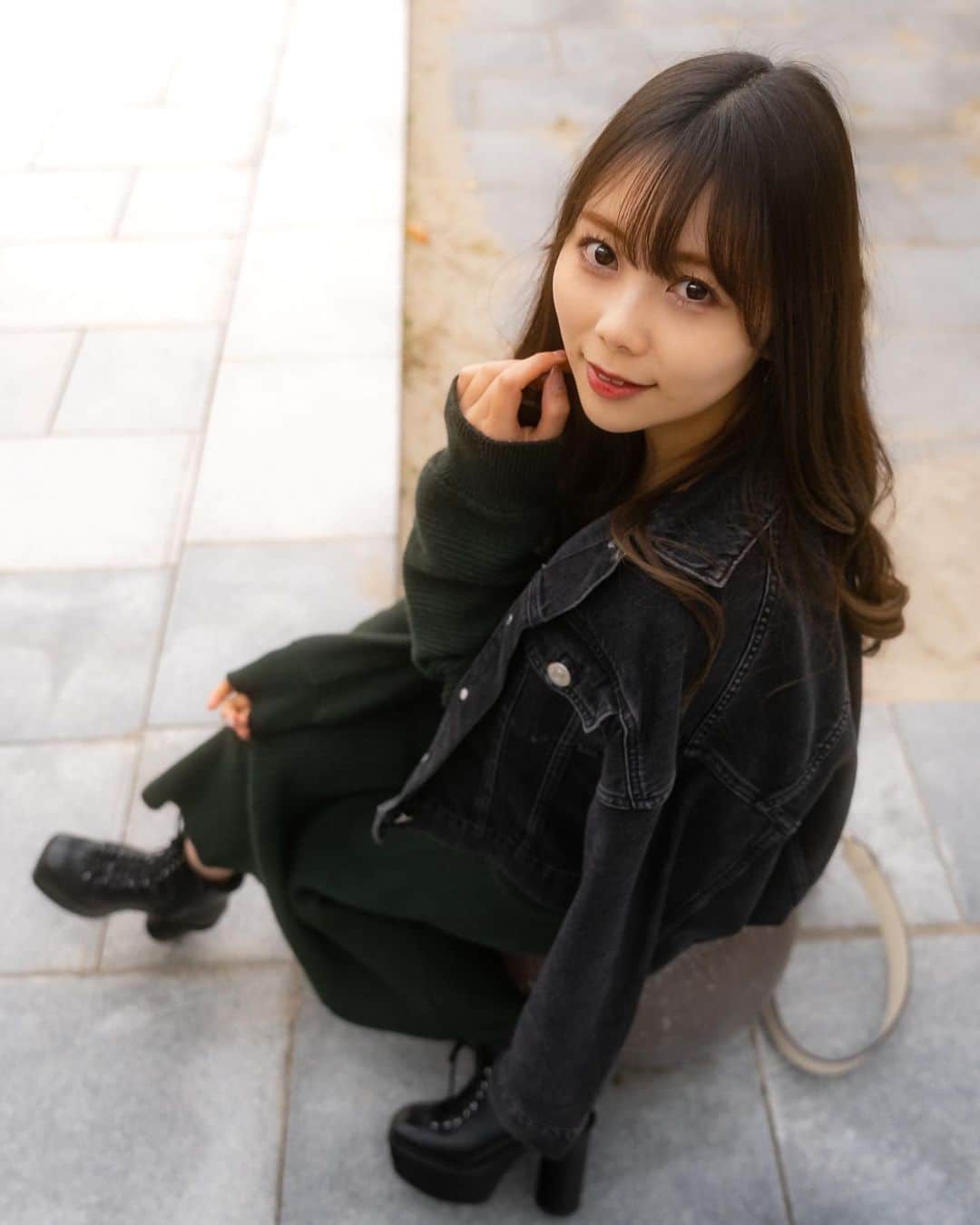 西村季里子さんのインスタグラム写真 - (西村季里子Instagram)「・  アイコン変えました🌙  だんだん前髪ありの自分に慣れてきて しっくりくるようになってきた🐰💞  この前小中学校の同級生に 撮影してもらったの📷✨  小さい頃から知ってる仲だからか、 めちゃくちゃ自然体の写真が撮れて 嬉しい〜〜〜👌🏻  #撮影#カメラ#カメラマン #ポートレート#ポートレート撮影  #portrait#portraitphotography  #photography#photo#camera  #お台場#同級生#自然体#えくぼ #follow#followｍe」12月4日 12時26分 - kiriko_nishimura