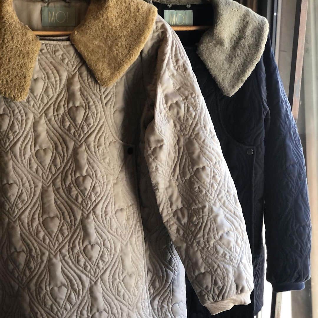 のインスタグラム：「. THIS WEEKEND NEW ARRIVAL @moi___official  "PAVO COAT" #___perk___ #moi___」