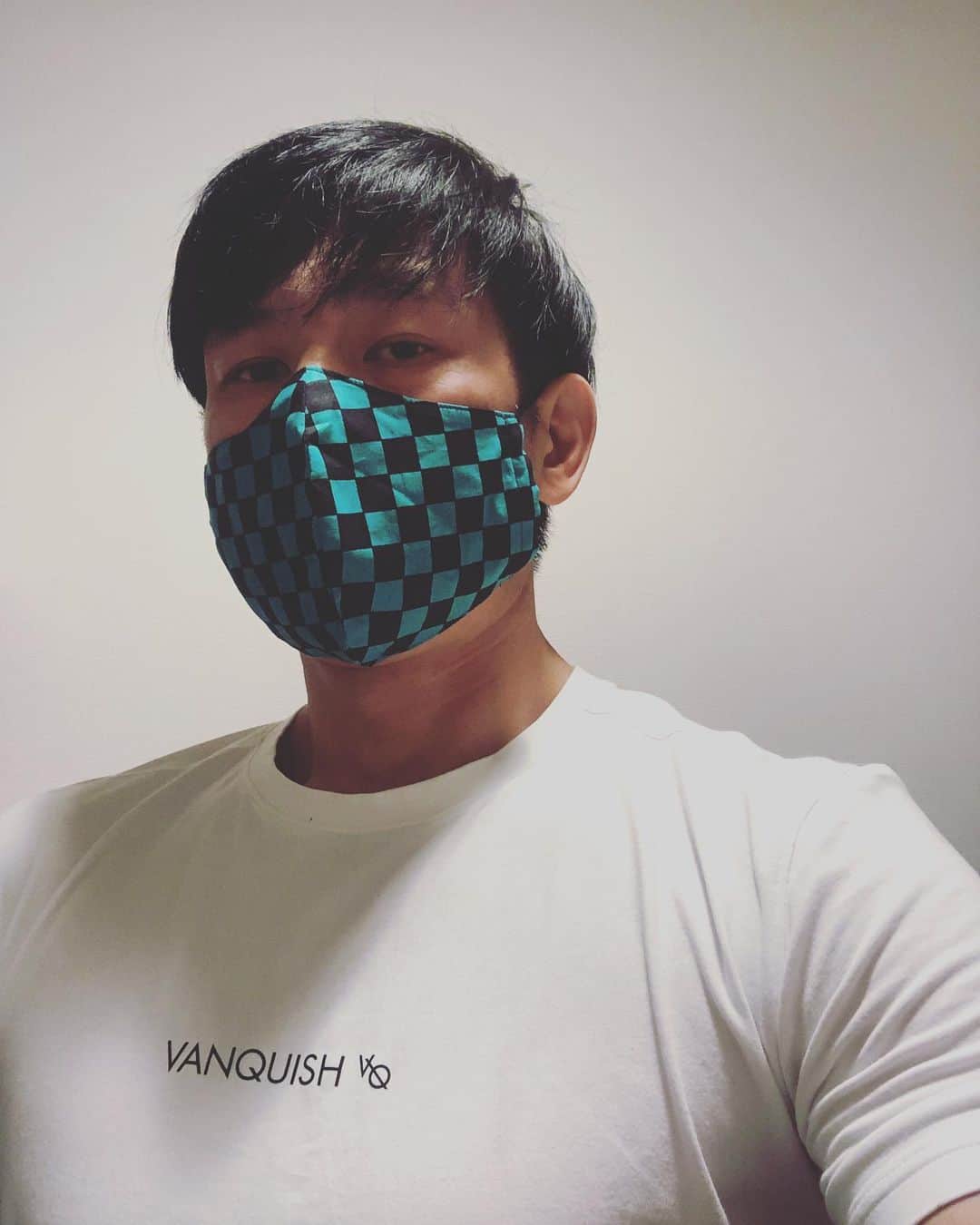 宮上元克のインスタグラム：「鬼滅のおじさん 近所の小学生から大人気でした😂」