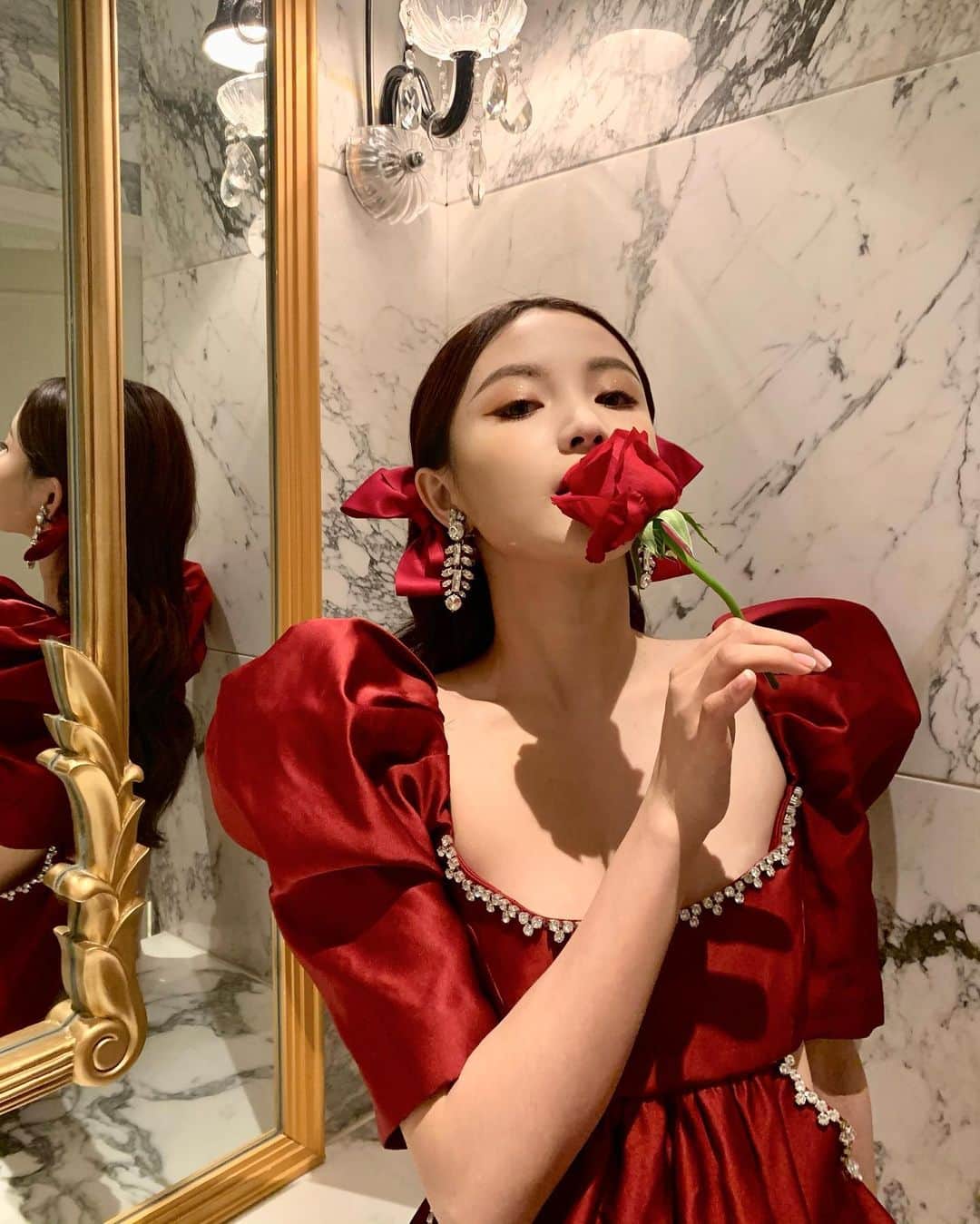 リン・シャオザイのインスタグラム：「❤️」