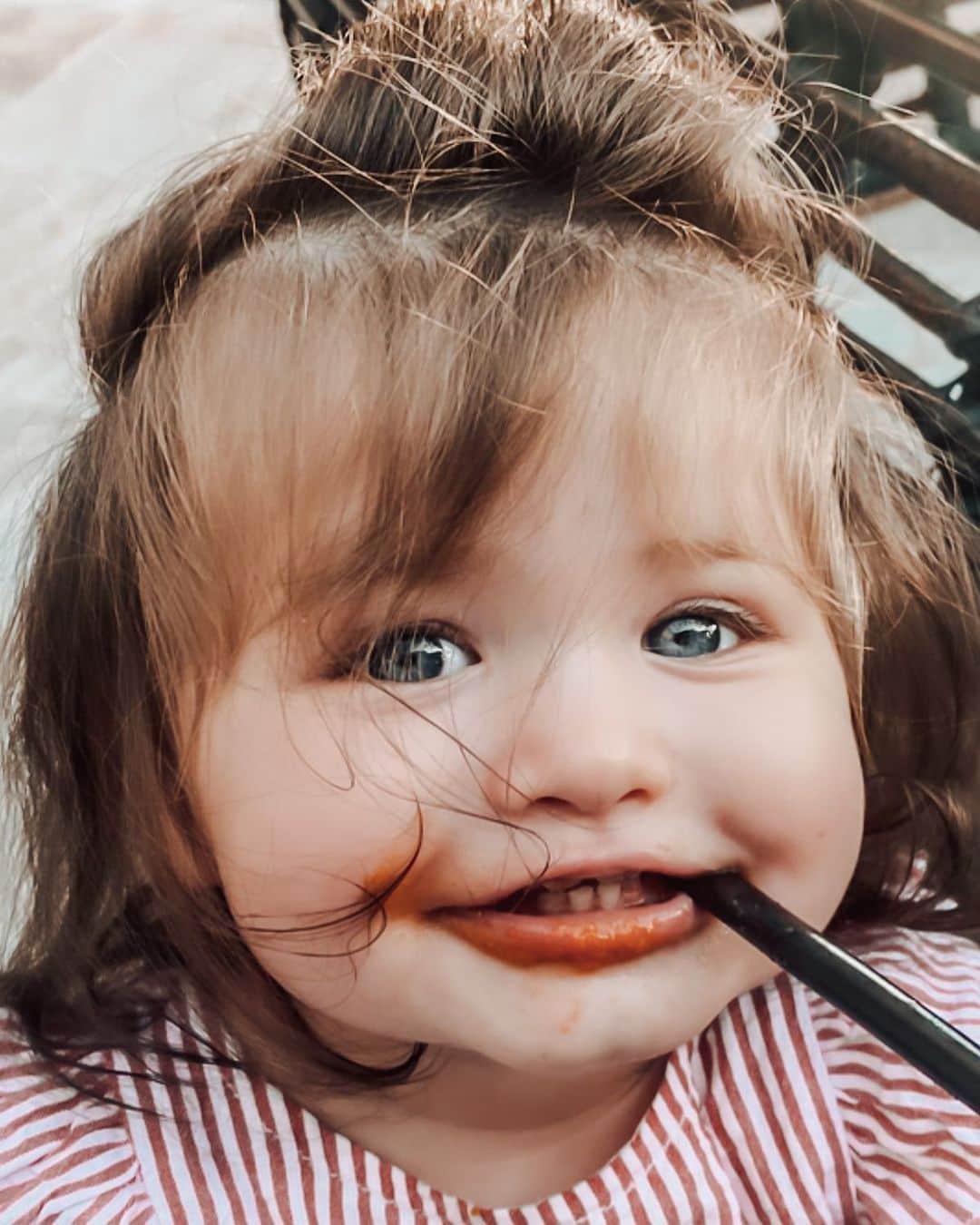 エイミー・ウィラートンのインスタグラム：「I’m guna just leave this here....   #11monthsoldtoday ♥️🎂」