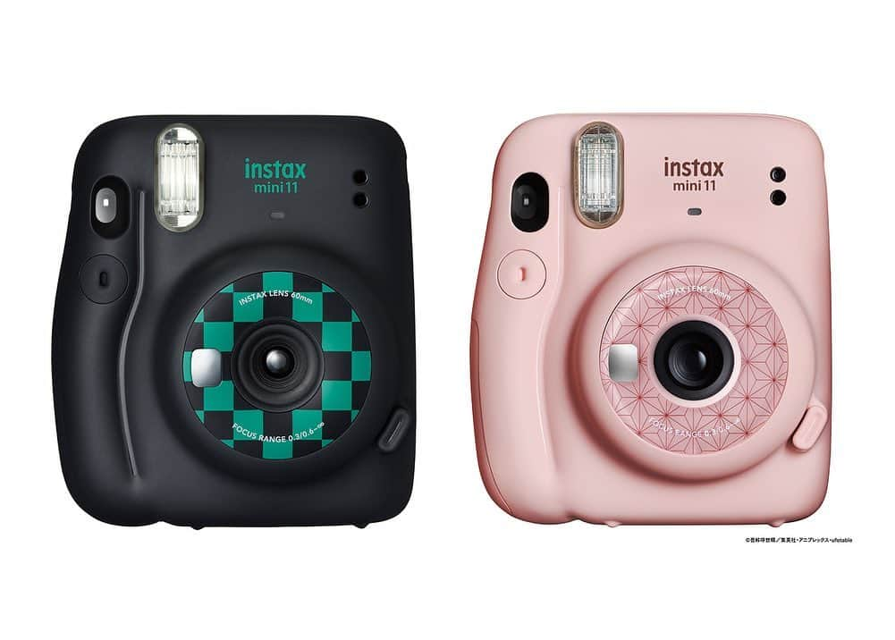 ソフトバンクセレクションのインスタグラム：「「数量限定 チェキ instax mini 11 鬼滅の刃 炭治郎/禰豆子チェキBOX」 インスタントカメラ「チェキ」に【鬼滅の刃】モデル降臨！ 数量限定で予約開始いたしました。  明るさオートでどんなシーンもカンタン・キレイ！ セルフィーモードで自撮りや接写がキレイな instax mini 11 の「竈門炭治郎」モデルと「竈門禰豆子」モデル。充実のアクセサリーが詰まったチェキBOXはXmasギフトにもおススメです。ご予約はお早めに。  ＜2020年12月10日以降出荷予定＞ - #鬼滅の刃 #富士フィルム #instax #instaxmini11 #鬼滅 #無限列車編 #鬼滅グッズ #竈門炭治郎 #竈門禰豆子 #炭治郎 #ねずこ #たんじろう #demonslayer #tanjiroukamado #nezukokamado #チェキ #カメラのある生活 #カメラが好き」