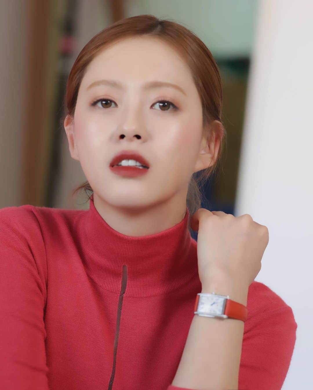 コ・アラさんのインスタグラム写真 - (コ・アラInstagram)「#red 💕#Longines ❤️」12月4日 15時18分 - ara_go_0211