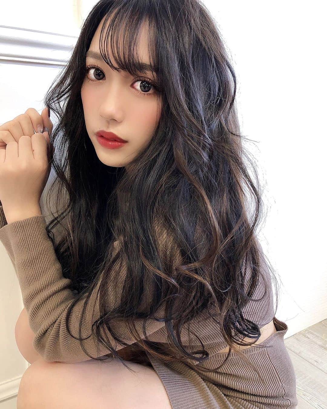 さなべいびーのインスタグラム：「﻿ ﻿ @deapres2012 さんと撮影😊😊😊♡﻿ ﻿  ﻿ .﻿ .﻿ .﻿ ﻿ ﻿ #サロンモデル　#ヘアサロン　#ヘアメイク　#名古屋　#セット　#ヘアセット　#サロモ　#愛知サロンモデル　#名古屋サロンモデル　#名古屋サロモ　#美容院　#撮影　#撮影データ」