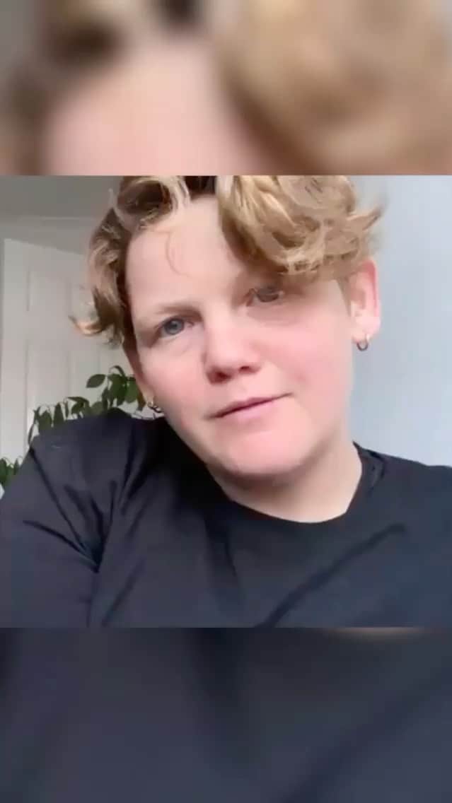 ジェニファー・グレイのインスタグラム：「HOLD. YOUR. OWN.  @katetempest #kaetempest #holdyourown  via @sharonstone ❤️」