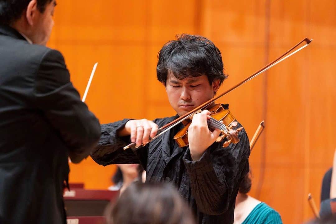 三浦文彰（ヴァイオリニスト）さんのインスタグラム写真 - (三浦文彰（ヴァイオリニスト）Instagram)「In Miyazaki few days ago with the great Miyazaki music festival orchestra and Maestro Tatsuya Shimono, we performed Beethoven’s violin concerto. Wonderful time it was😊 ©︎K.Miura #miyazaki#musicfestival#beethoven」12月4日 17時19分 - fumiakimiura