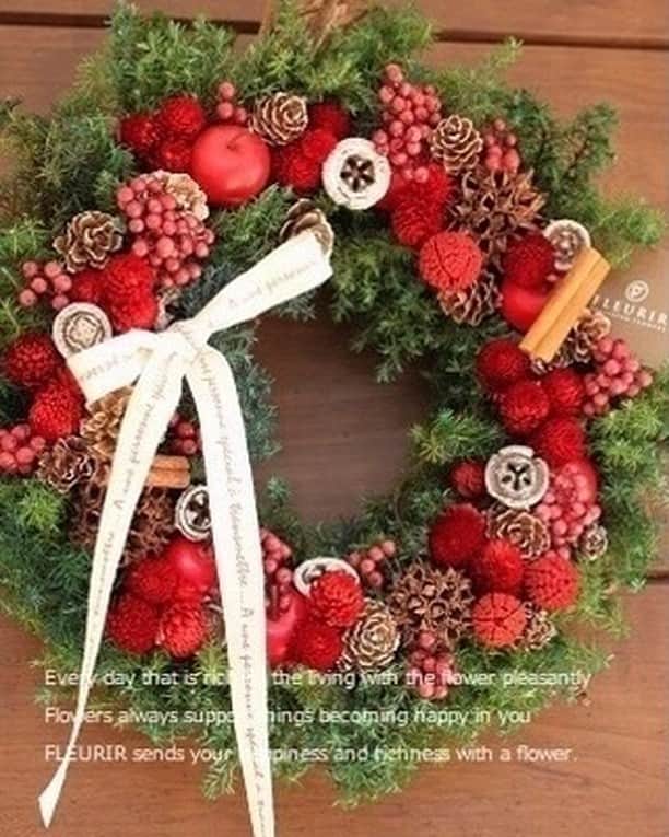 東京堂アーティフィシャルフラワーMAGIQのインスタグラム：「・ 🌟MAGIQ キャンペーン🌟 【Joyfull Christmas🎅キャンペーン】 ・ 💫💫💫💫💫💫💫💫💫💫💫💫💫💫💫💫 ・ 👑【入賞】発表❗️ 👑 ✳️💫 Congratulations 🏆💫✳️ 🎊 おめでとうございます！ 🎉🎊 ・ Photo by @fleurir.pic 👏👏👏 ・ 💫💫💫💫💫💫💫💫💫💫💫💫💫💫💫💫 ・ キャンペーンへの投稿ありがとうございます🙇 ・ 素敵な写真を共有させて頂きます♪ ・ これからも @magiq.jp をよろしくお願いいたします。 ・ 🔸🔸🔸🔸🔸🔸🔸🔸🔸🔸🔸🔸🔸🔸🔸🔸 ・ 【Joyfull Christmas🎄キャンペーンへご参加の皆様】 キャンペーンへのご参加、誠にありがとうございました🙇‍♂️ ・ 今後もキャンペーンは続きますので、次回キャンペーンも ぜひご参加よろしくお願いします🙇‍♀️ ・ #MAGIQ #MAGIQのある暮らし #TOKYODO #東京堂 #アーティフィシャルフラワー #アーティフィシャル #アートフラワー #造花  #フェイクフラワー  #花 #花のある暮らし #花のある生活 #花好きな人と繋がりたい #花を飾る #インテリア #インテリアフラワー  #フラワーデザイン #フラワーアレンジメント #フラワーアレンジ #アレンジメント #クリスマスアレンジ #artificialflower #キャンペーン #flowerofinstagram #flowersoninstagram #花藝 #꽃스타그램 #조화 #クリスマス #christmas」
