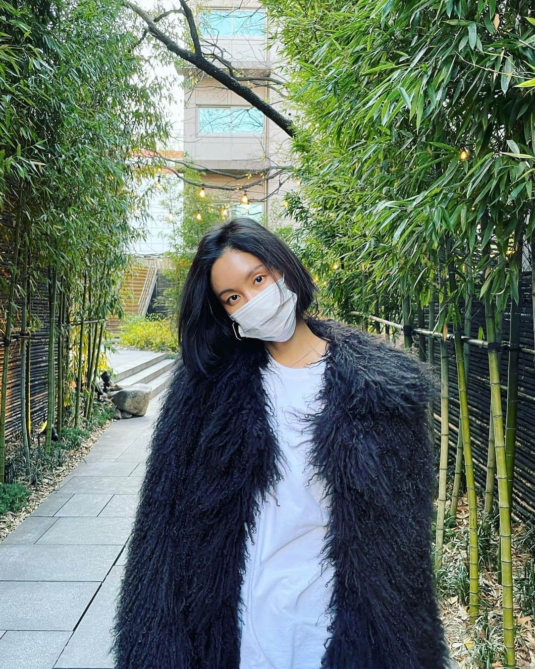 ファン・ソヒさんのインスタグラム写真 - (ファン・ソヒInstagram)「#guccicoat #hermesvintage #fashion #황소희」12月4日 17時47分 - sohhee_h