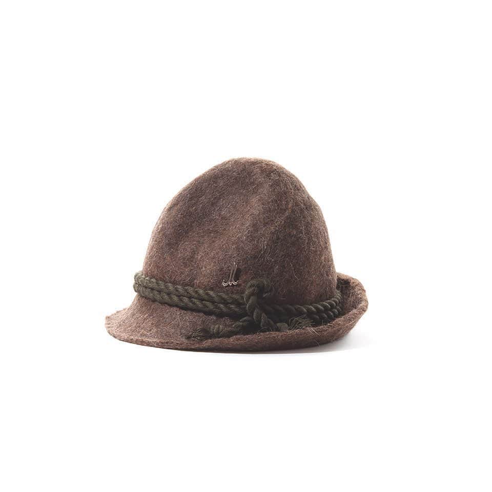 のインスタグラム：「Mühlbauer  AUTUMN WINTER 20/21 TRACHT ▪️ OTTO and SEPP are made of Nepalese handfelted wool which gives those two an uneven and raw look... from the mountains to the mountains #muehlbauer #muhlbauer #trachtenhut #autumn #winterhats #handfelted #nepal #mountains #himalaya #alps」