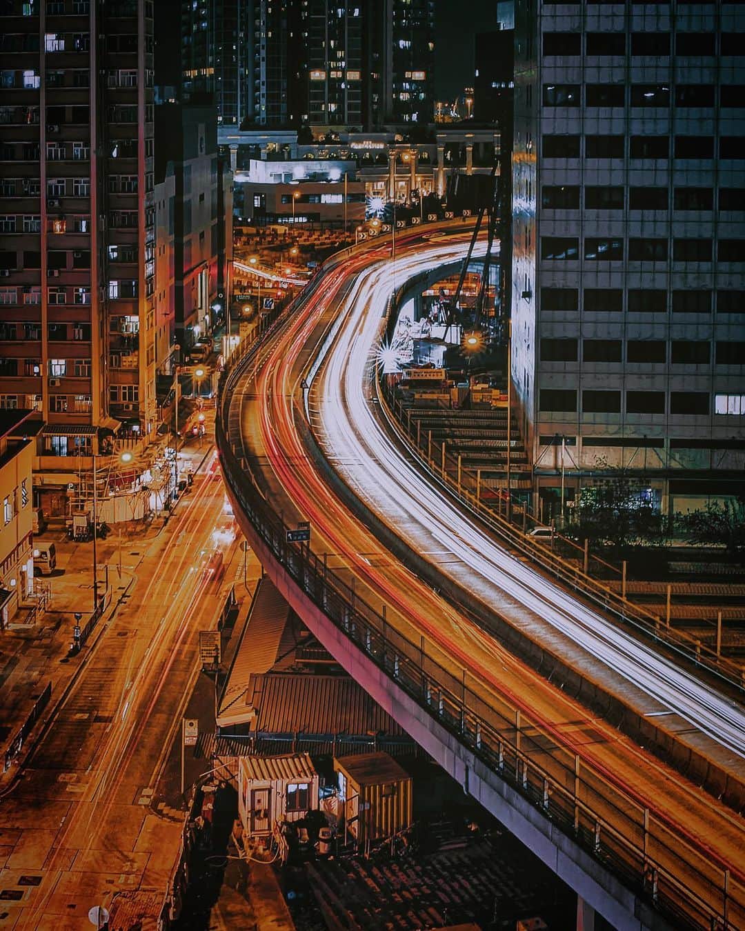 HAYAMI HANNAH ハナさん ど田舎のインスタグラム：「. Yau Ma Tei Car Parking 🇭🇰 油麻地停車場🅿️  —————— 📸 @SonyAlpha 7RM3 📍 @Tamronjp A36 30mm 📍ISO 200📍SS 20sec  📍20 ——————  #hayamihannah  #DiscoverHongKong  #Picsofhk #香港 #instameethk⁠ #awesomehongkong  #hongkongphotography⁠ #unlimitedhongkong  #exploringhongkong⁠ #hongkongstreets  #hongkongnight  #hongkong  #hongkonglifestyle #hongkongstreetphotography⁠ #visualhongkong  #reframinghk  #Hongkongliving #StreetMobs #moodygrams⁠  #Adorama #Way2ill #yourshotphotographer  #localiiz  #thestreetpr0ject #TimeOutHK #capitalshooters  #DarkMobs  #ZolimaHongKong  #New_UrbanStreet #ルミナーと作るわたしの世界」