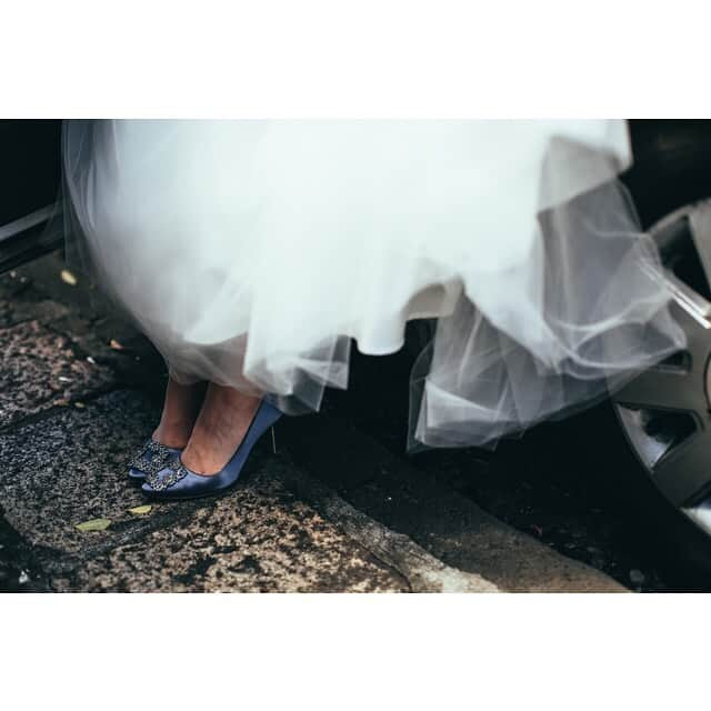 ハワイフォトウェディングのCheers Weddingさんのインスタグラム写真 - (ハワイフォトウェディングのCheers WeddingInstagram)「ハワイのフォトツアーならCheers Wedding ﻿ ﻿ ハワイウェディング専門のプロデュース会社だからこそ叶う。﻿ ハワイウェディングフォトツアー🌴﻿ ﻿ 【お問合せ】﻿ https://www.cheerswedding.jp﻿ ☎︎0120-128-828﻿ 平日11:00〜19:00／土日祝10:00〜19:00﻿ ***********************﻿ ﻿ ▼ウェディングパーク海外﻿ チアーズウェディングで検索﻿ ‭https://foreign.weddingpark.net/agentlist/100063‬/﻿ ﻿ ▼ウェディングフォトはこちら﻿ @cheers_photowedding ﻿ ﻿ #チアーズウエディング﻿ #ハワイウェディング﻿ #フォトウェディング﻿ #リゾートウェディング　﻿ #フォトツアー﻿ #ハワイ旅行﻿ #ハワイ挙式﻿ #ハワイ婚﻿ #cheerswedding﻿ #hawaiiwedding﻿ #日本中のプレ花嫁さんと繋がりたい﻿ #ウェディングニュース﻿ #プレ花嫁　﻿ #卒花嫁﻿ #前撮り　﻿ #後撮り﻿ #ハワイ前撮り ﻿ #ハワイ後撮り﻿ #結婚準備﻿ #ハワイフォトツアー﻿ #ウエディングフォト﻿ #フォトウェディング﻿ #ハワイハネムーン﻿ #ハネムーンフォト﻿ #ウェディングフォト ﻿ #花嫁応援企画 #ブライダルシューズ」12月4日 18時38分 - cheers_photowedding