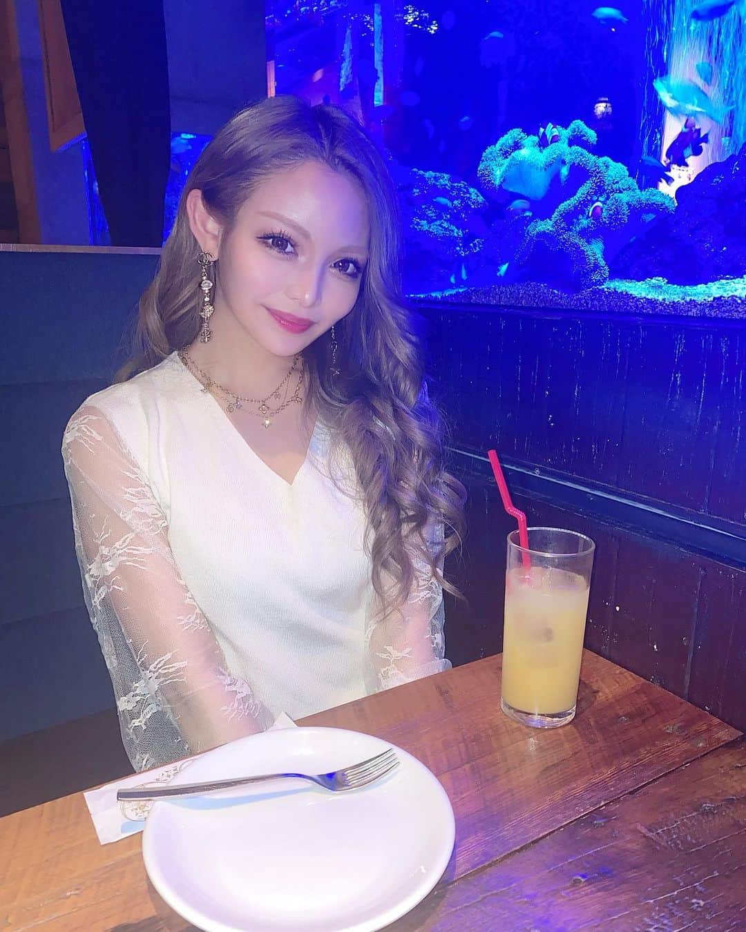 エリカのインスタグラム：「🐠 #バーレスク東京 #六本木 #渋谷 #新宿 #歌舞伎町 #ギャル #ベビギャル #キャバ嬢 #ダンサー」